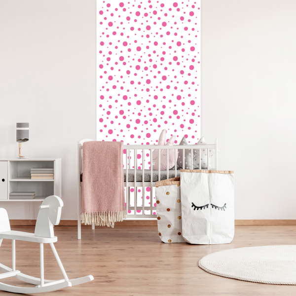 Decoralina - Bílá stěna s růžovými puntíky